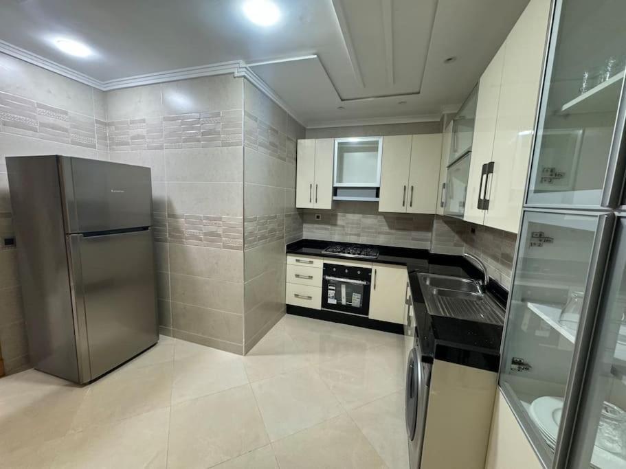 Family-Sized Cosy Apartment Larache Bagian luar foto