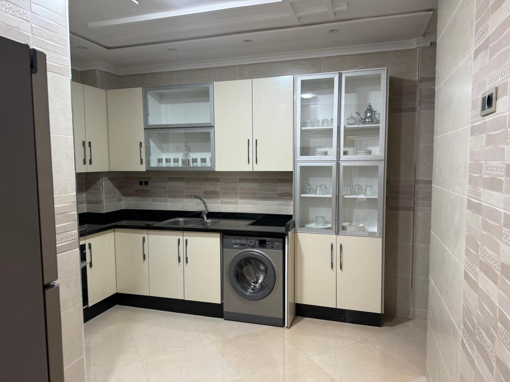 Family-Sized Cosy Apartment Larache Bagian luar foto